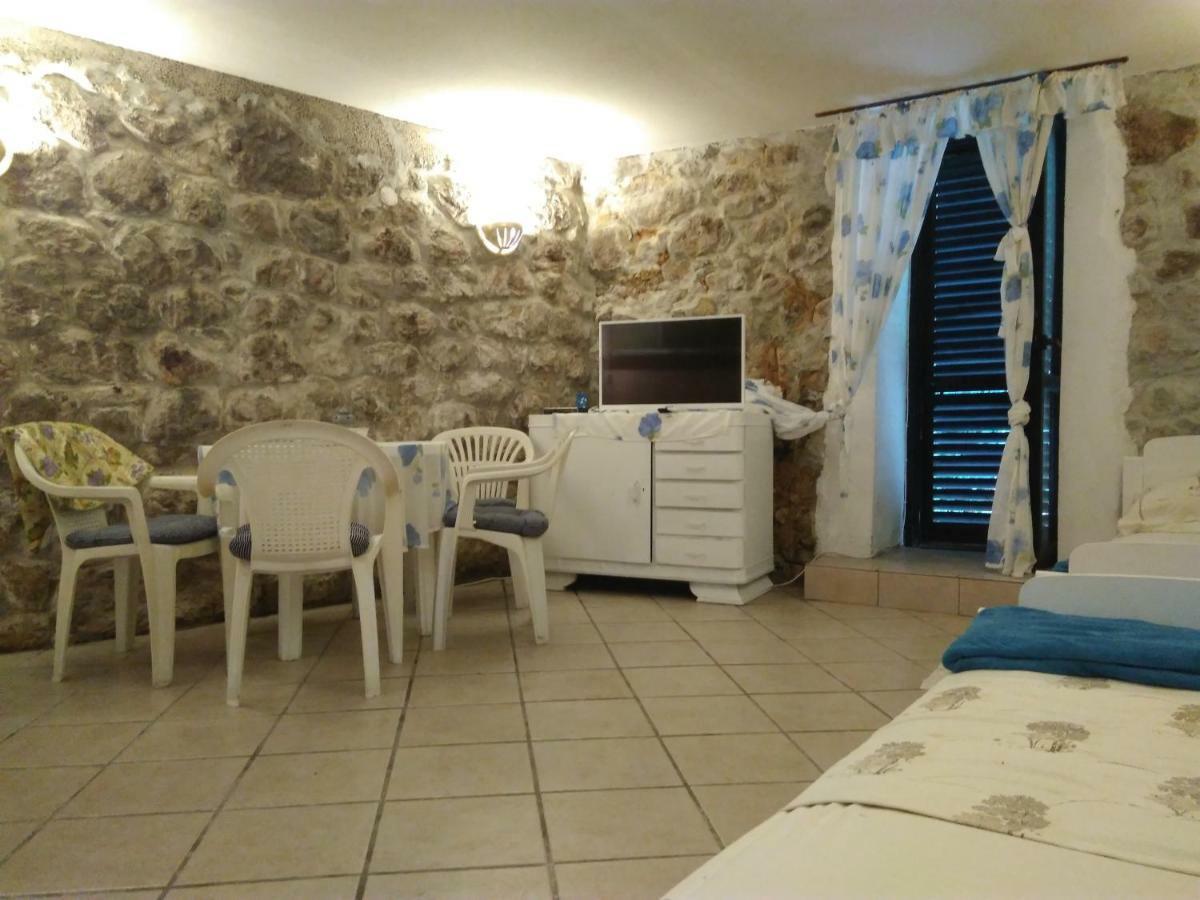 Maestral Apartment Bribir  Bagian luar foto